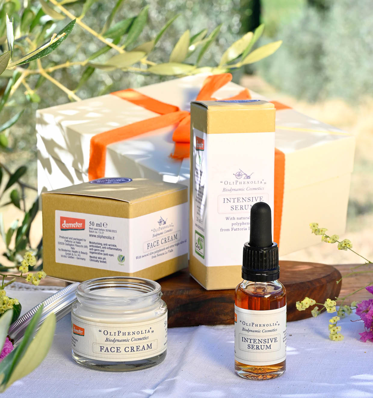 La Vialla's Biodynamic Cosmetics - Face Cream and Intensive Serum
