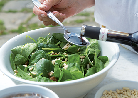Spinaci con uvetta e pinoli | Fattoria La Vialla