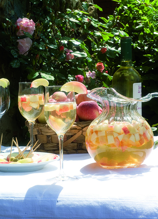 Vino bianco alle pesche | Fattoria La Vialla