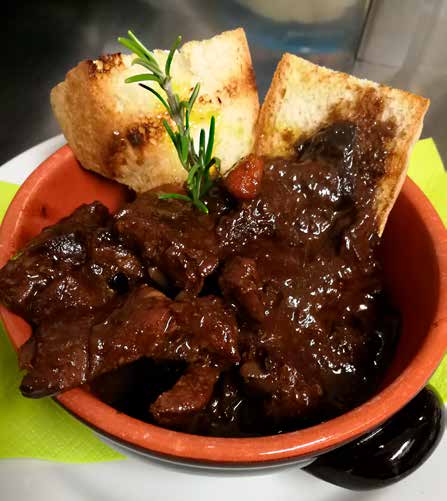 Spezzatino con prugne e cioccolato | Fattoria La Vialla