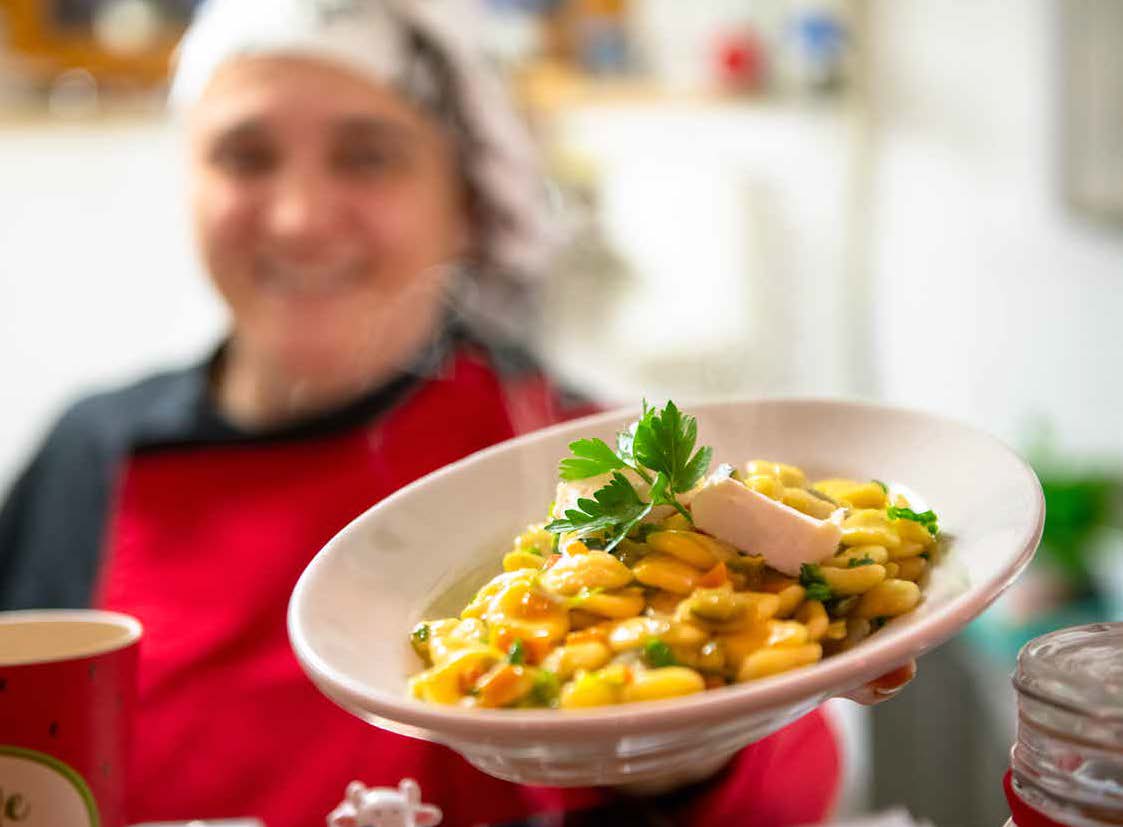 Orecchiette con le verdure dell’orto e pecorino fresco | La Vialla