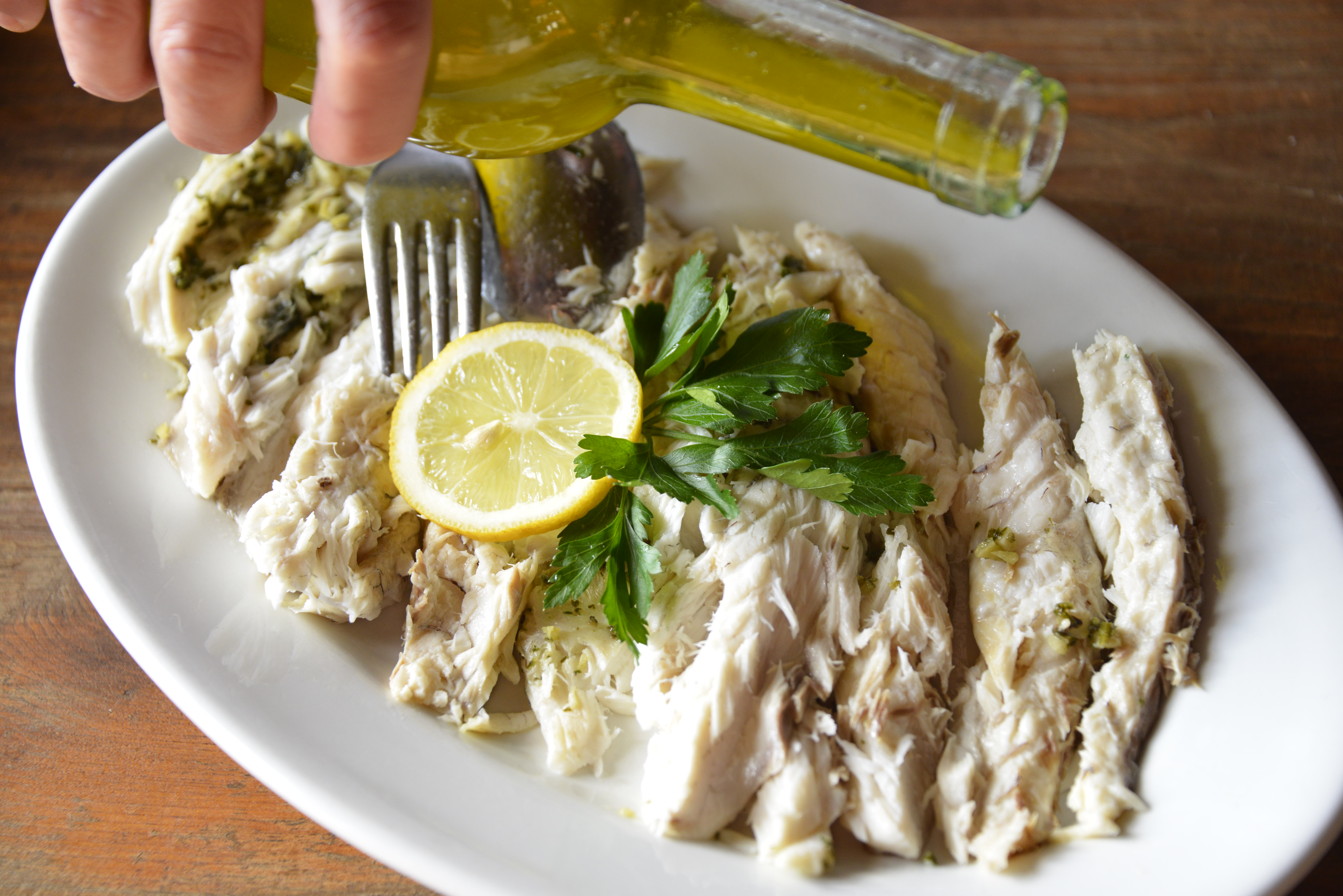 Spigola alle erbe in crosta di sale | Fattoria La Vialla