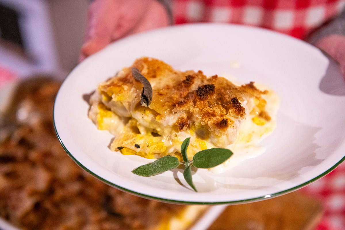 Rigatoni al forno con crema di zucca e cavolfiore | La Vialla