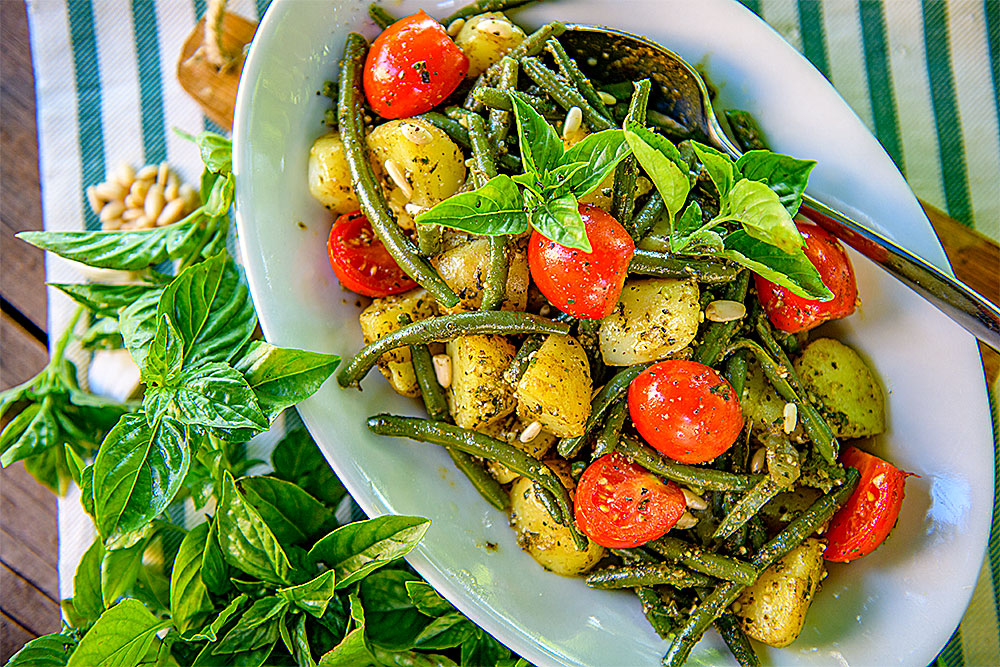 Insalata di fagiolini, pomodorini e patate al pesto | La Vialla