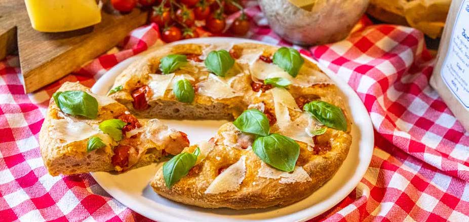 Focaccia di lievito madre con Pomodorini | Fattoria La Vialla