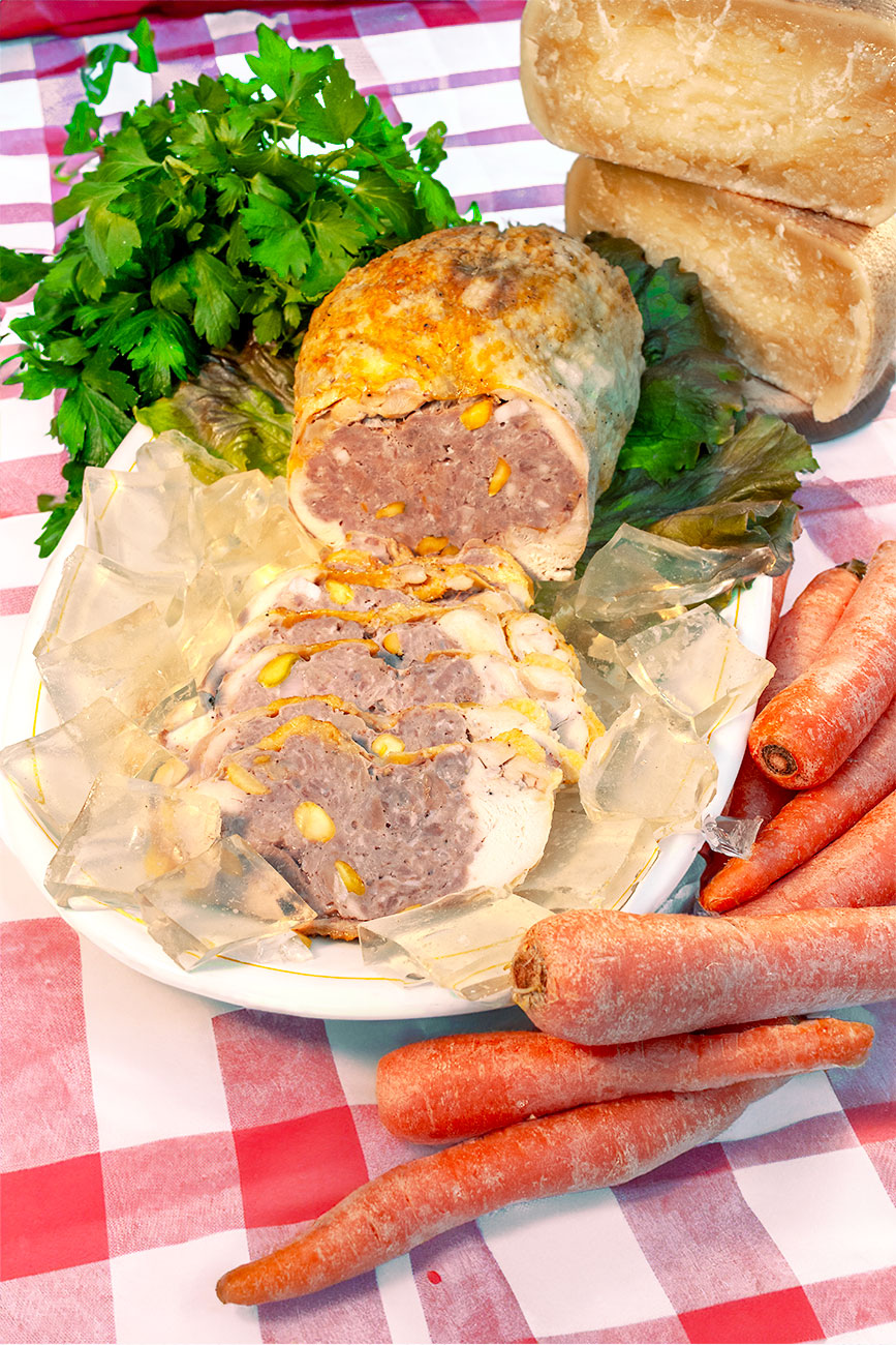 Galantina e gelatina di pollo della mamma Fattoria La Vialla