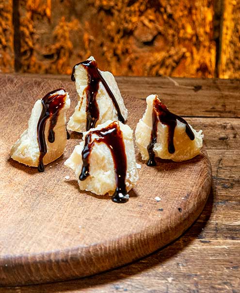 A tempting appetizer – Balsamic Vinegar & Pecorino Riserva