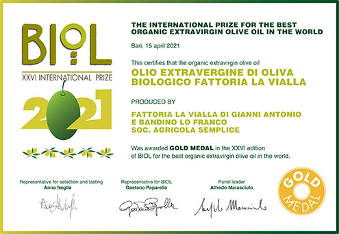 Gold für das Olivenöl Extravergine von La Vialla beim internationalen Wettbewerb BIOL, Bari 2021